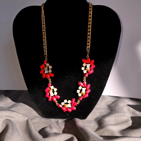 Necklace - Picture 1 of 6